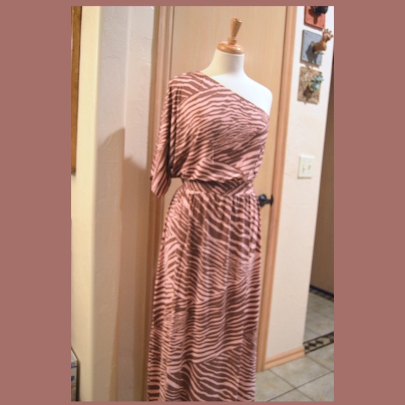 lisa rinna clothing boutique